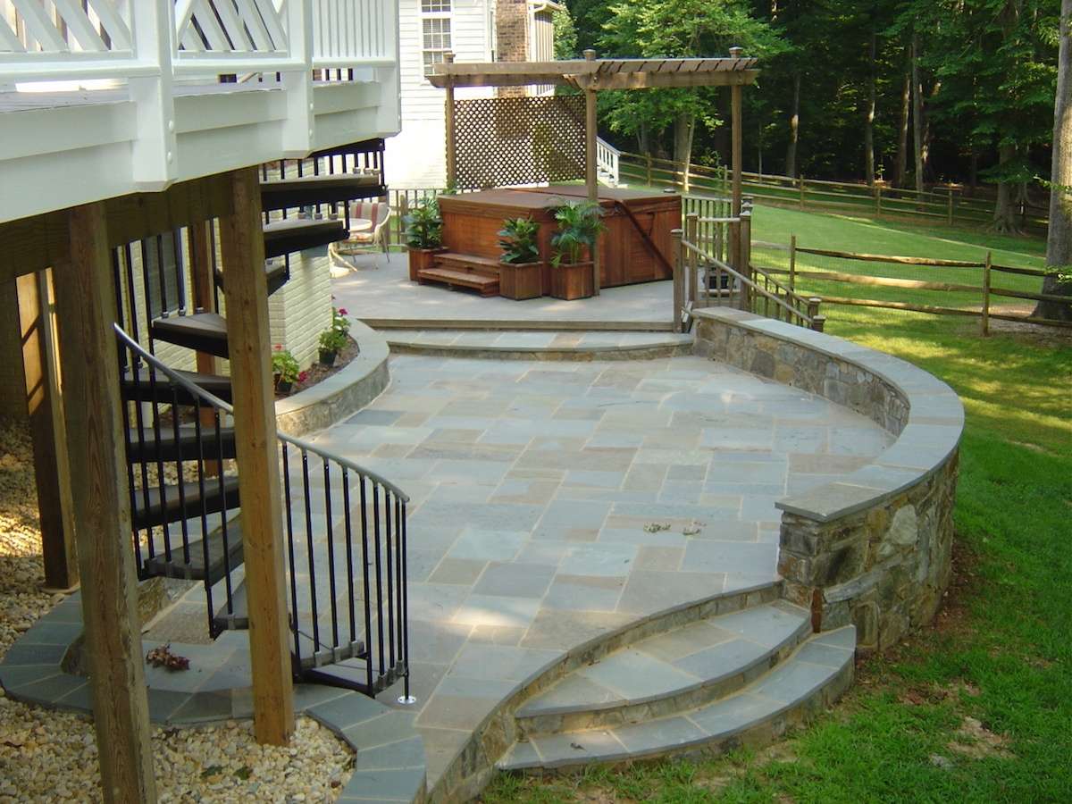 flagstone-patio-steps-wall-hot-tub-pergola-spiral-staircase-1