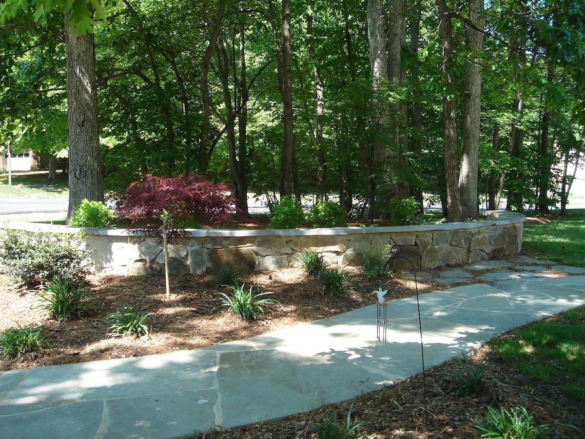 Kingstowne Lawn & Landscape Portfolio | Retaining Walls